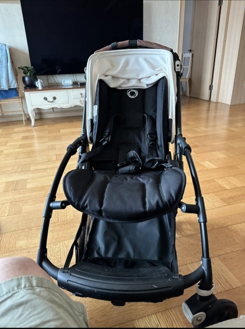 부가부 bee5 유모차