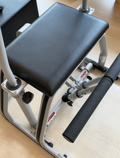 피크필라테스(PEAK) 리포머,체어,스파인코렉터 기구 판매합니다.